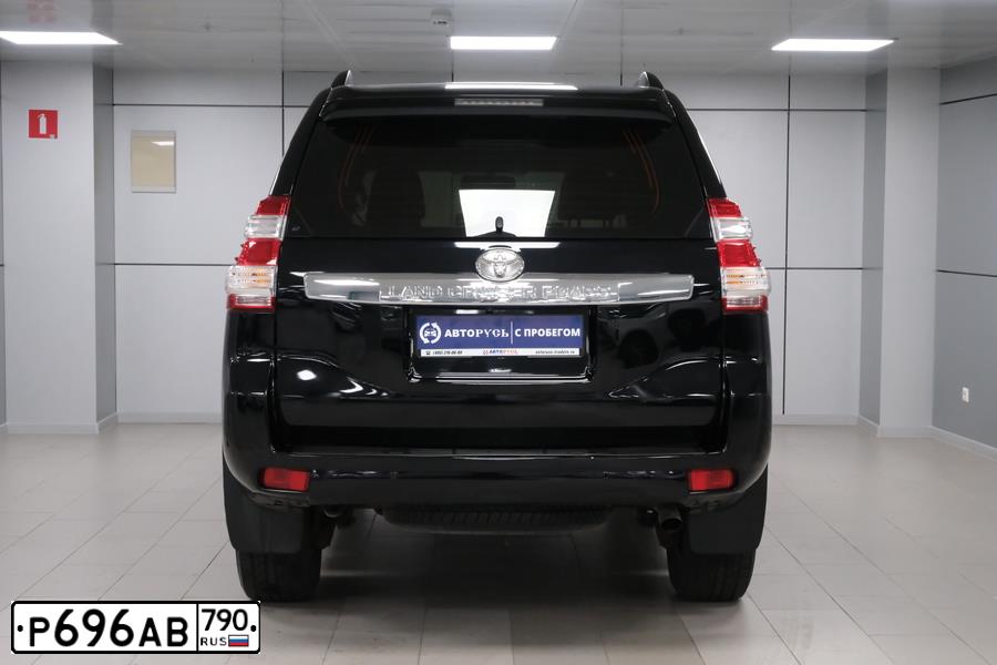 Фото автомобиля TOYOTA LAND CRUISER 150, 2016 — госномер А858УУ797. Цвет: ЧЕРНЫЙ