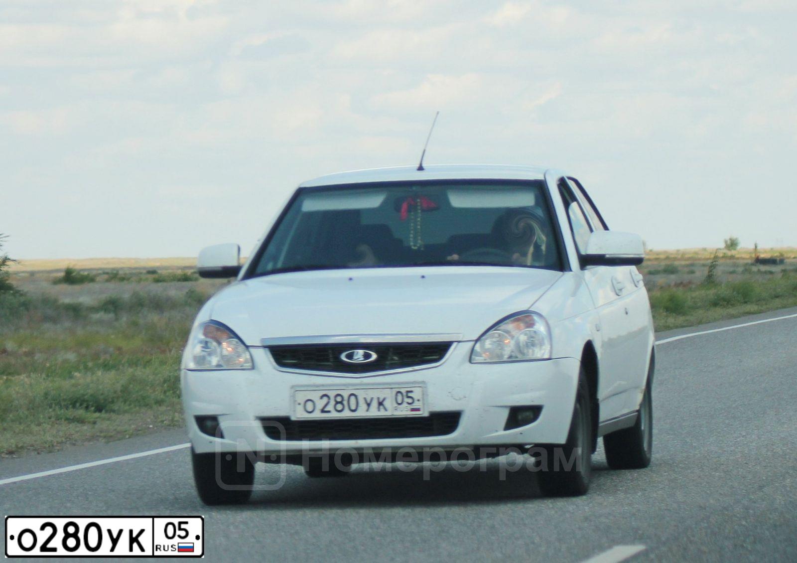 Фото автомобиля LADA PRIORA, 2013 — госномер Р947РС05. Цвет: Сине-Черный