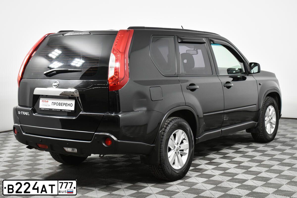 Фото автомобиля NISSAN X-TRAIL, 2013 — госномер У545УУ99. Цвет: ЧЕРНЫЙ