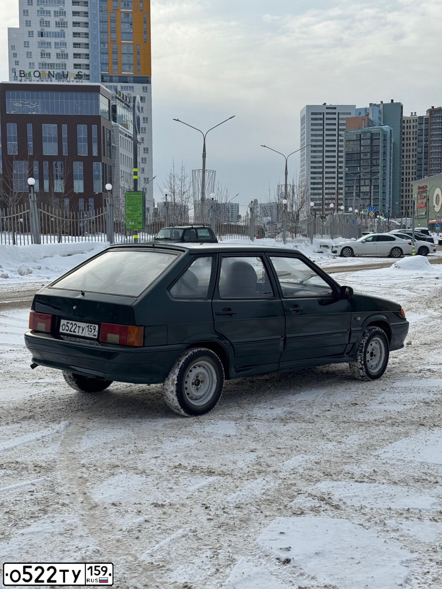 Фото автомобиля LADA 2114 SAMARA, 2003 — госномер О522ТУ159. Цвет: Темно-зеленый