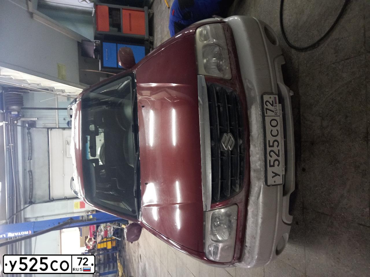 Фото автомобиля SUZUKI /GRAND/ VITARA, 2005 — госномер У525СО72. Цвет: ВИШНЕВЫЙ