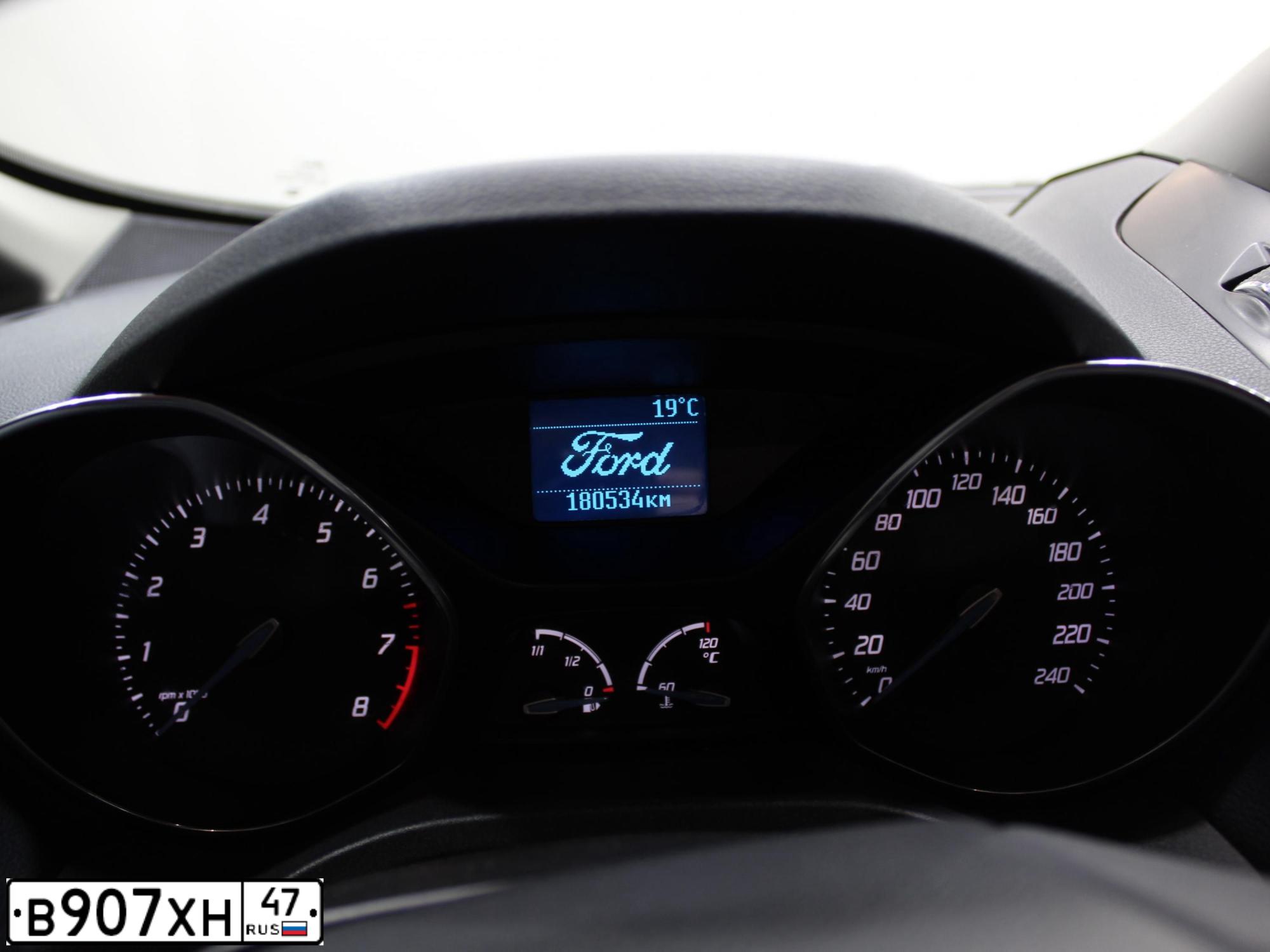 Фото автомобиля FORD FOCUS C-MAX, 2011 — госномер М367РУ198. Цвет: СЕРЫЙ