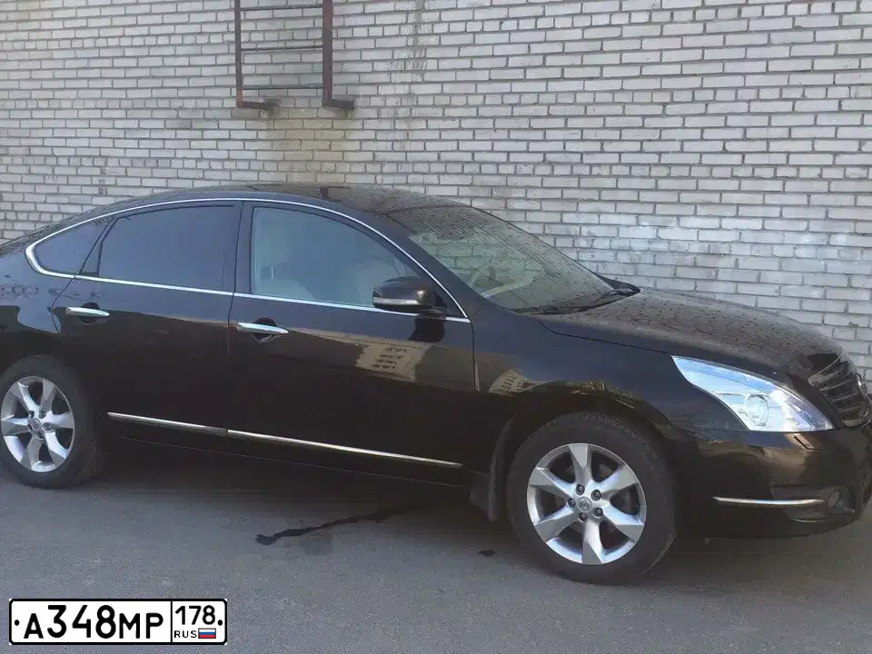 Фото автомобиля NISSAN TEANA, 2011 — госномер А348МР178. Цвет: ЧЕРНЫЙ