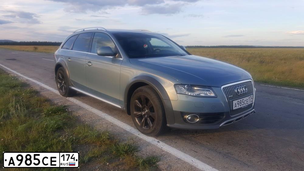 Фото автомобиля AUDI A4, 2011 — госномер А985СЕ174. Цвет: СЕРО-СИНИЙ