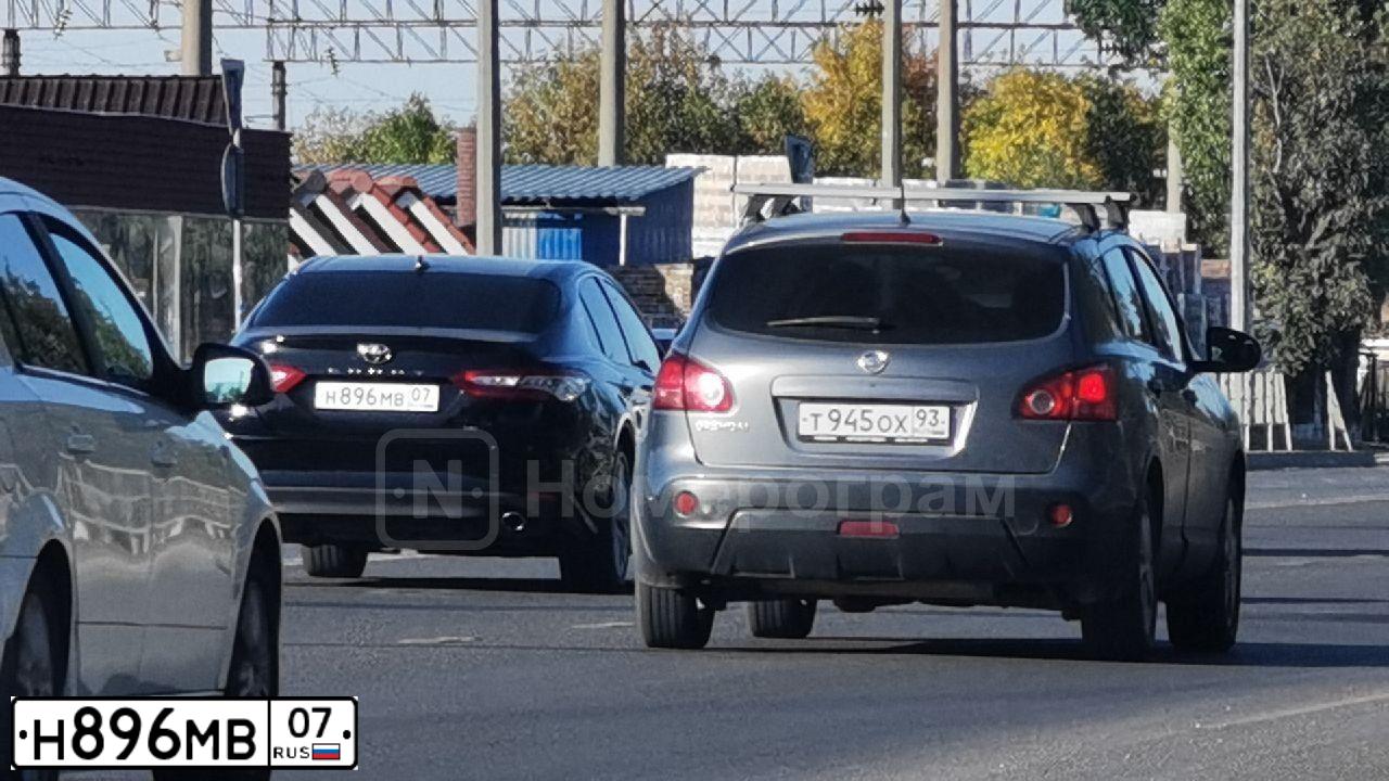 Фото автомобиля TOYOTA CAMRY, 2018 — госномер Н896МВ07. Цвет: ЧЕРНЫЙ МЕТАЛЛИК
