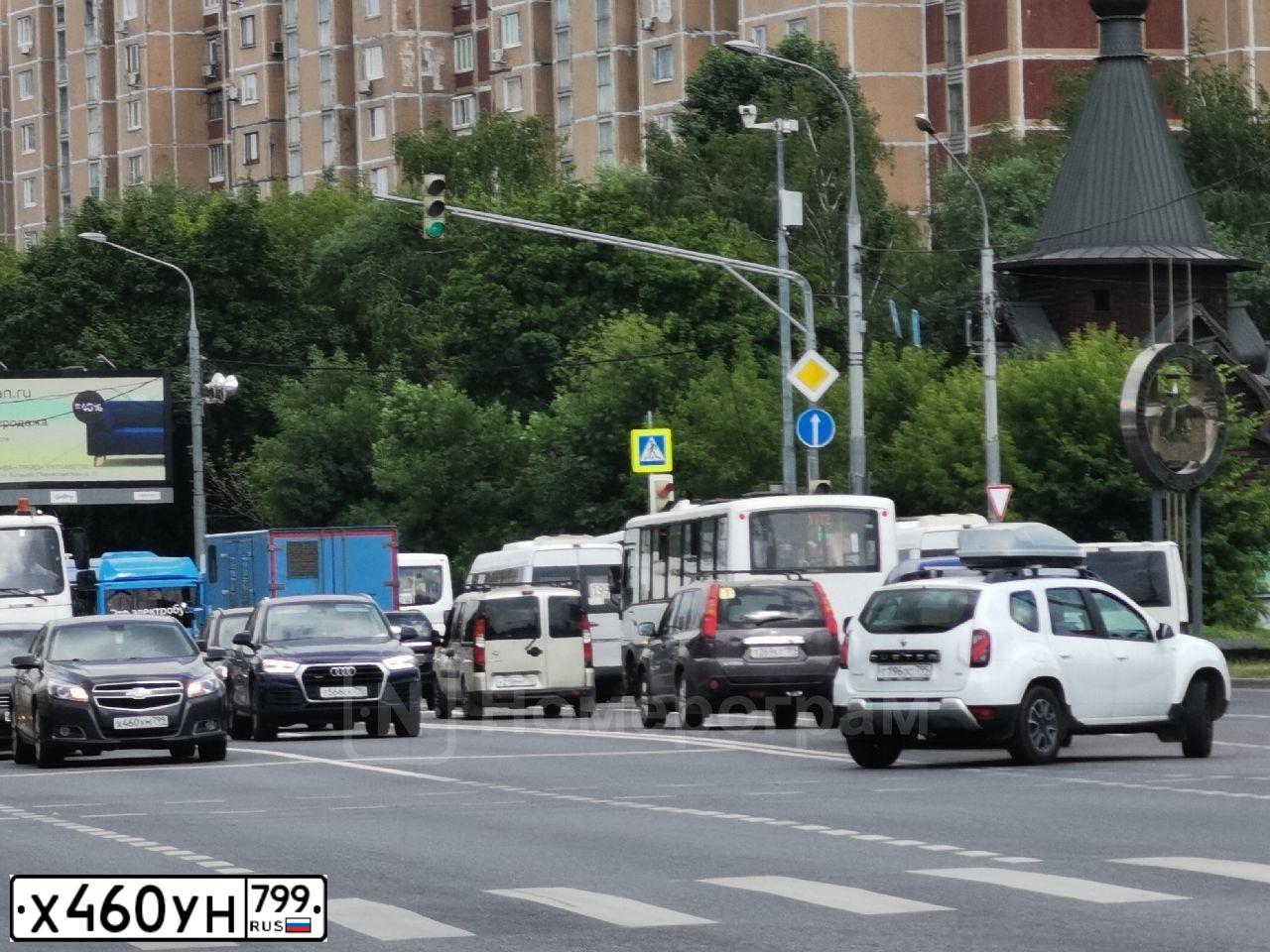 Фото автомобиля MERCEDES E-KLASSE, 2013 — госномер Е059КХ178. Цвет: ЧЕРНЫЙ