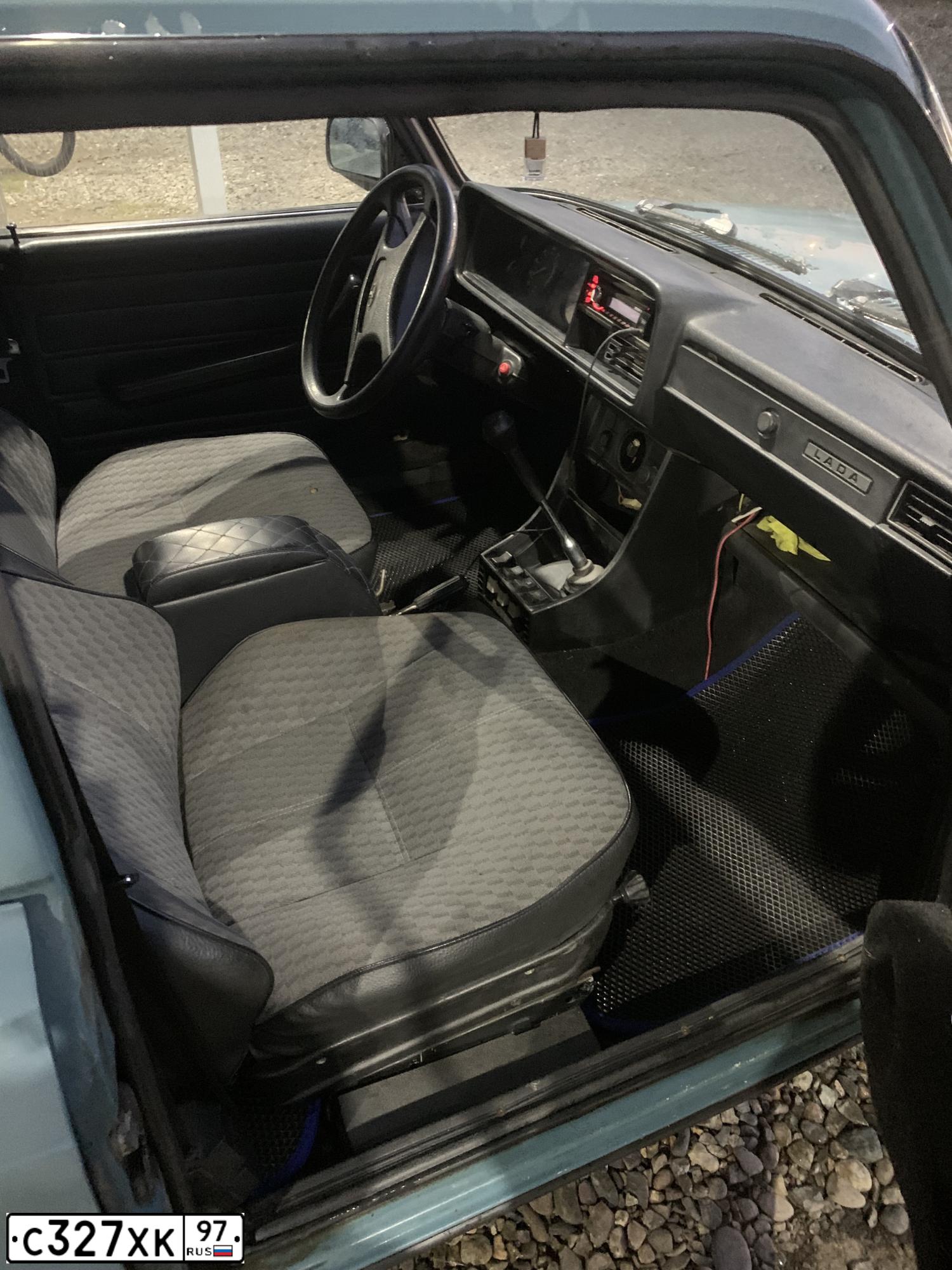 Фото автомобиля LADA 2107, 2005 — госномер С327ХК97. Цвет: СЕРЫЙ