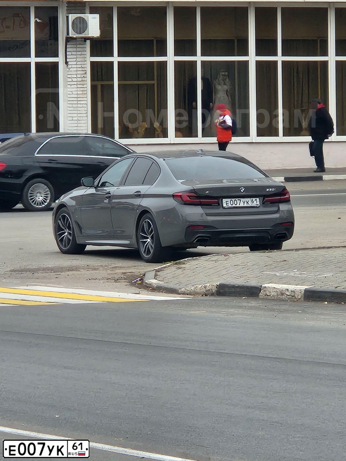 Фото автомобиля MERCEDES CLS-KLASSE, 2013 — госномер Е007УК61. Цвет: Белый