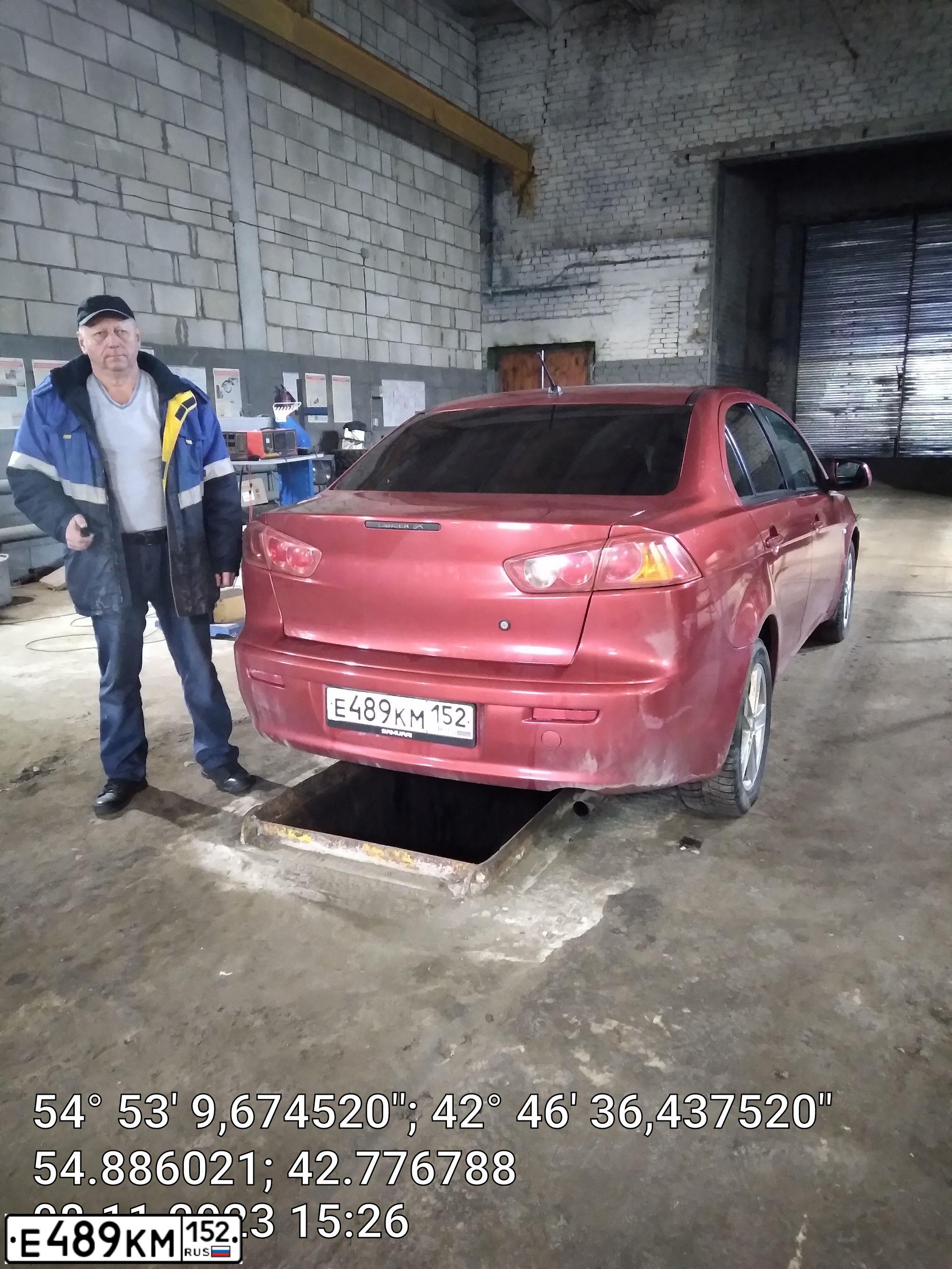 Фото автомобиля MITSUBISHI LANCER, 2007 — госномер Е489КМ152. Цвет: КРАСНЫЙ