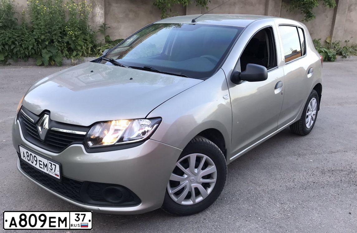 Фото автомобиля RENAULT SANDERO, 2015 — госномер В336МВ37. Цвет: БЕЖЕВЫЙ