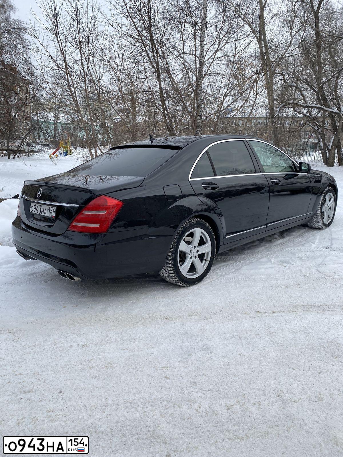 Фото автомобиля MERCEDES S-KLASSE, 2010 — госномер О757ОО61. Цвет: ЧЕРНЫЙ