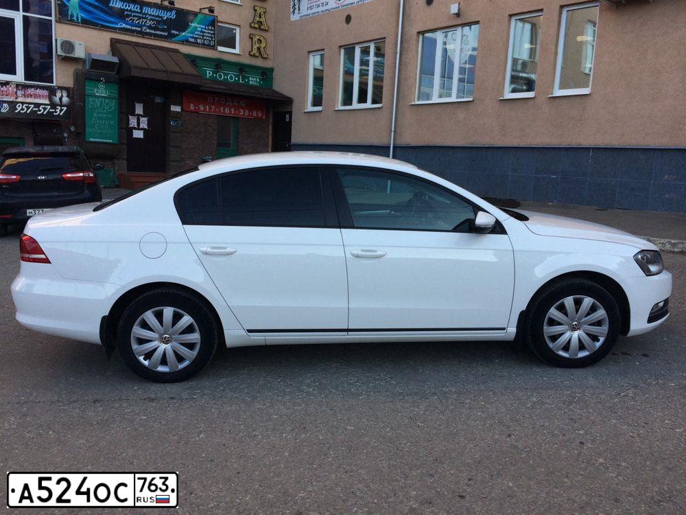 Фото автомобиля VOLKSWAGEN PASSAT, 2011 — госномер А524ОС763. Цвет: Белый