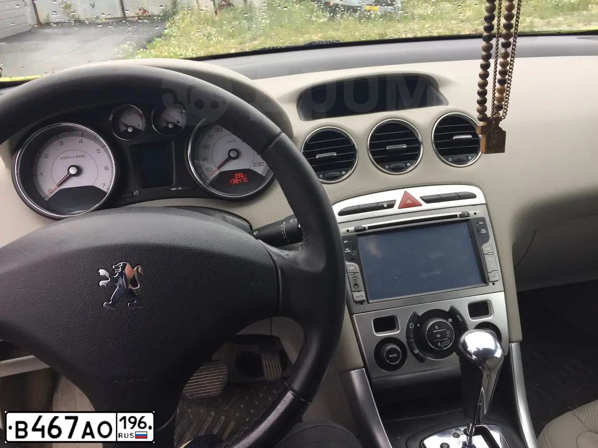 Фото автомобиля PEUGEOT 308, 2008 — госномер О442ВТ196. Цвет: ЖЁЛТЫЙ