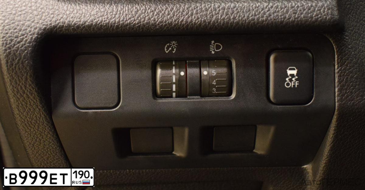 Фото автомобиля LADA 2131 NIVA, 2008 — госномер В999ЕТ190. Цвет: СЕРЫЙ