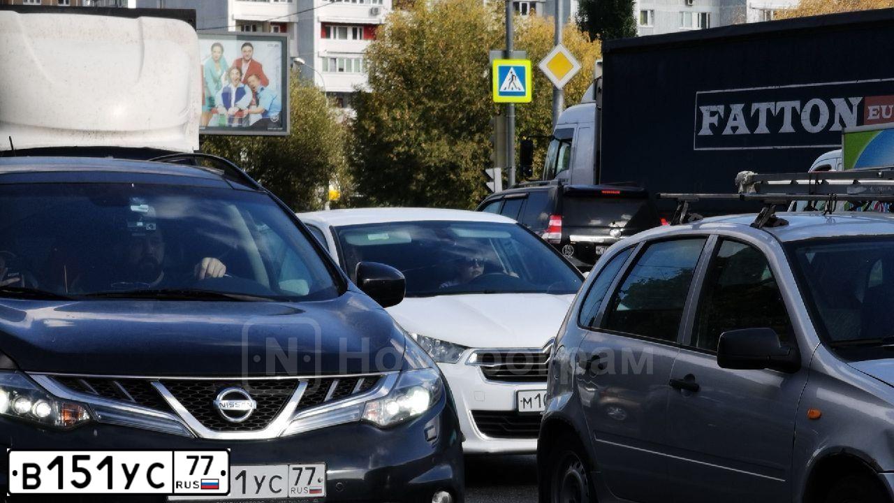 Фото автомобиля NISSAN MURANO, 2012 — госномер В151УС77. Цвет: ЧЕРНЫЙ