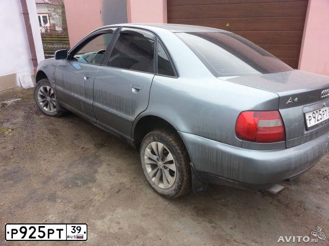 Фото автомобиля AUDI A4, 1997 — госномер Р925РТ39. Цвет: СЕРЫЙ