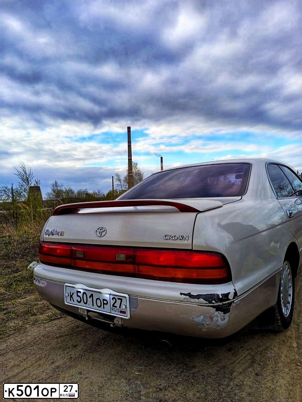 Фото автомобиля TOYOTA CROWN, 1993 — госномер К501ОР27