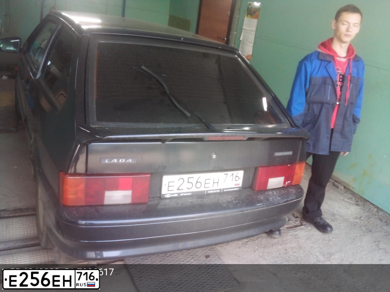 Фото автомобиля LADA 2113 SAMARA, 2007 — госномер Е256ЕН716. Цвет: ГРАФИТОВЫЙ МЕТАЛЛ.