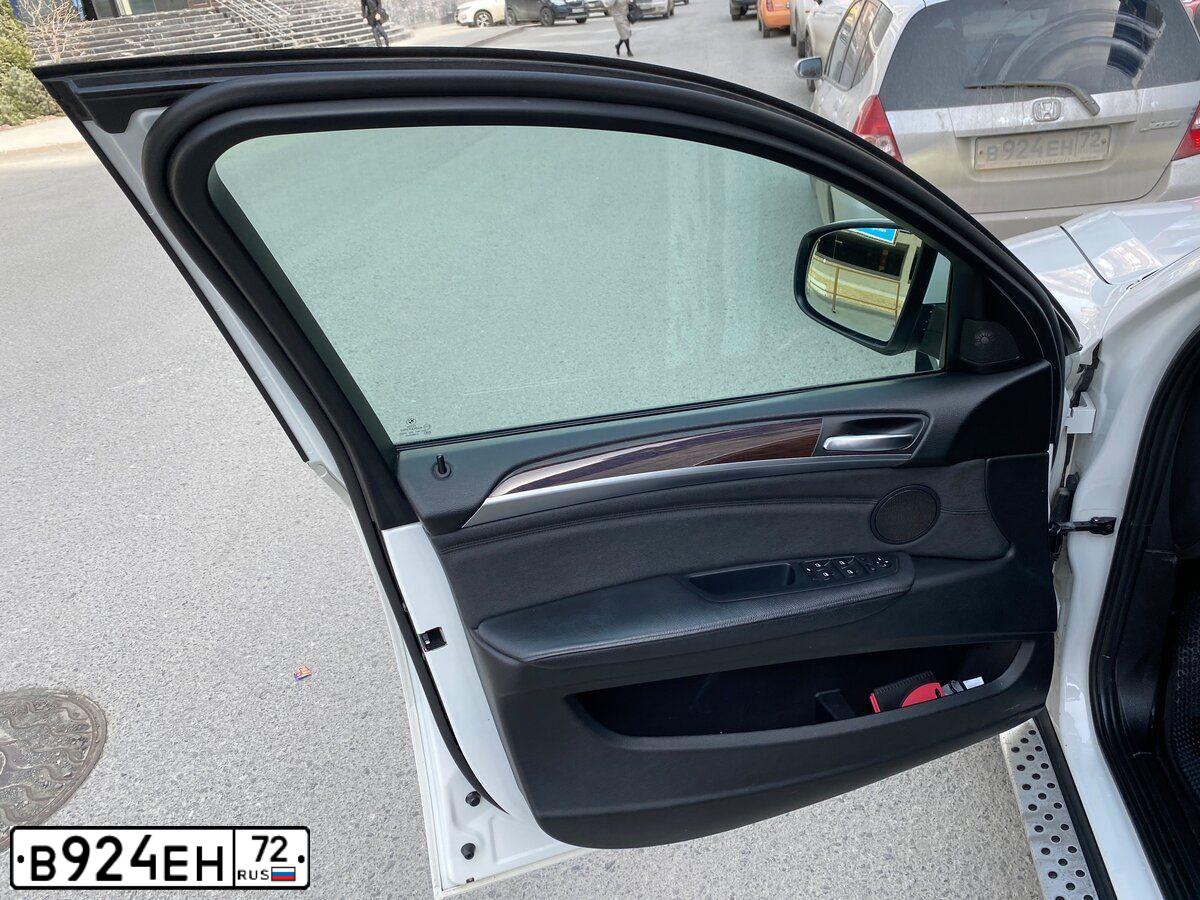 Фото автомобиля HONDA JAZZ, 2006 — госномер В924ЕН72. Цвет: СЕРЕБРИСТЫЙ