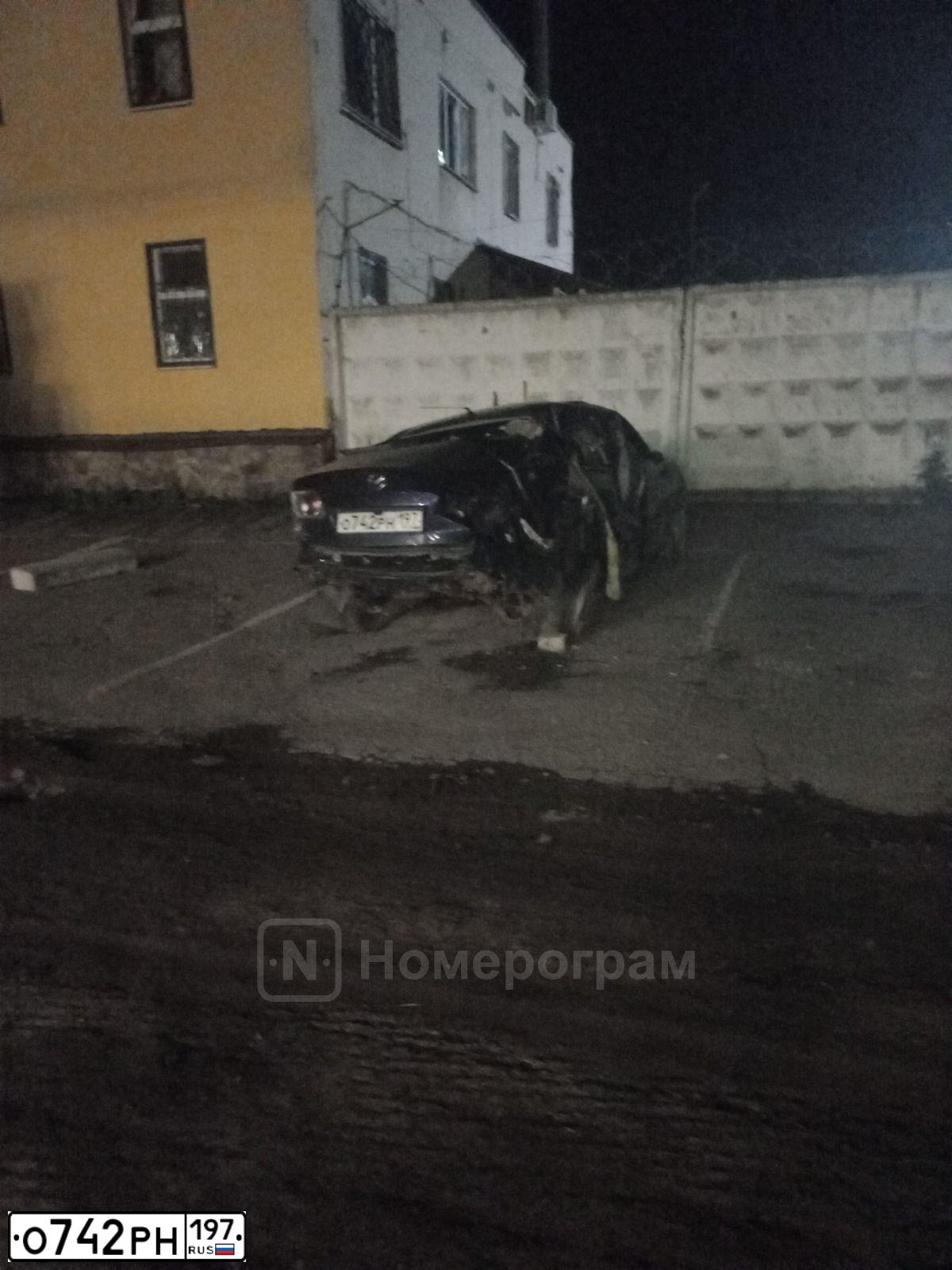 Фото автомобиля MAZDA 6, 2006 — госномер О742РН197. Цвет: СИНИЙ ТЕМНЫЙ