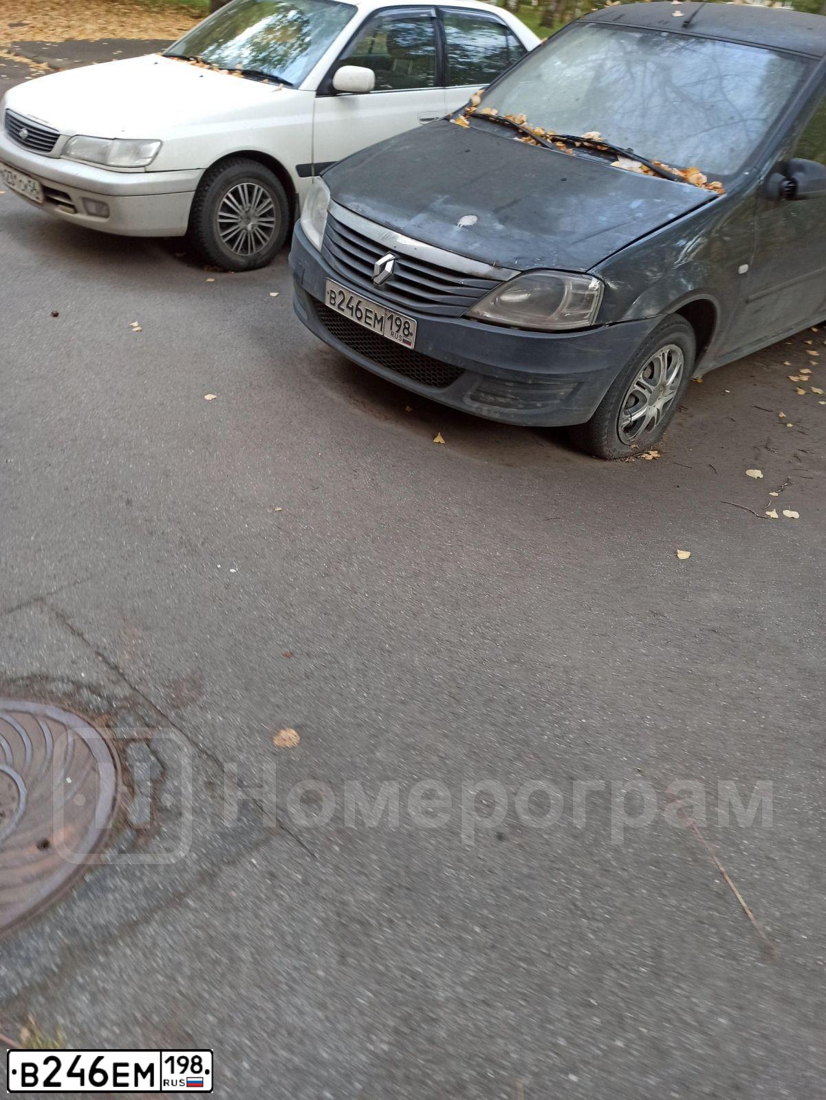 Фото автомобиля RENAULT LOGAN, 2013 — госномер Р118ЕХ178. Цвет: ЧЕРНЫЙ
