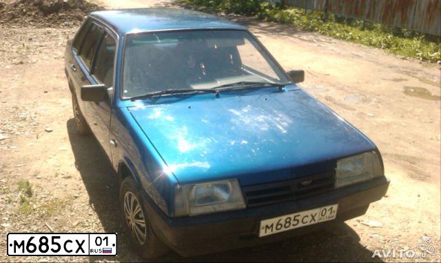 Фото автомобиля LADA 2109 SAMARA, 1996 — госномер М685СХ01. Цвет: синий