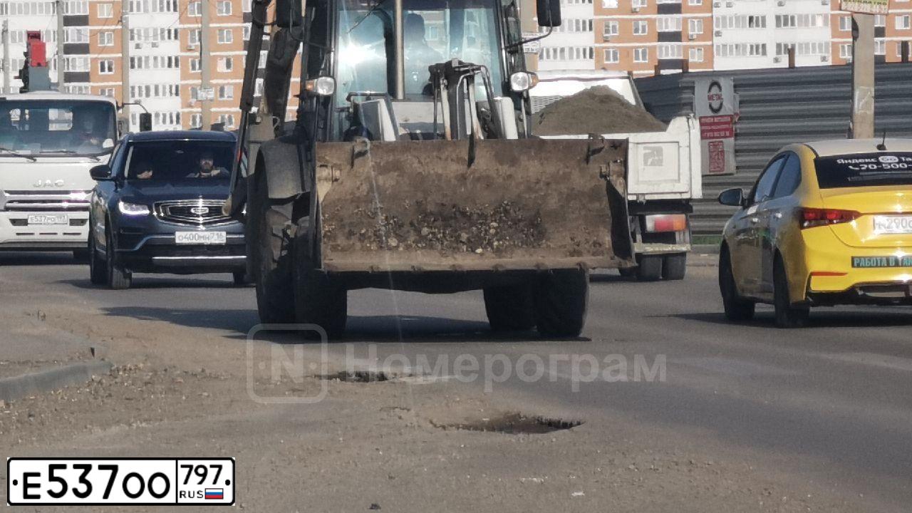 Фото автомобиля JEEP WRANGLER, 2008 — госномер Е537ОО797. Цвет: ЧЕРНЫЙ