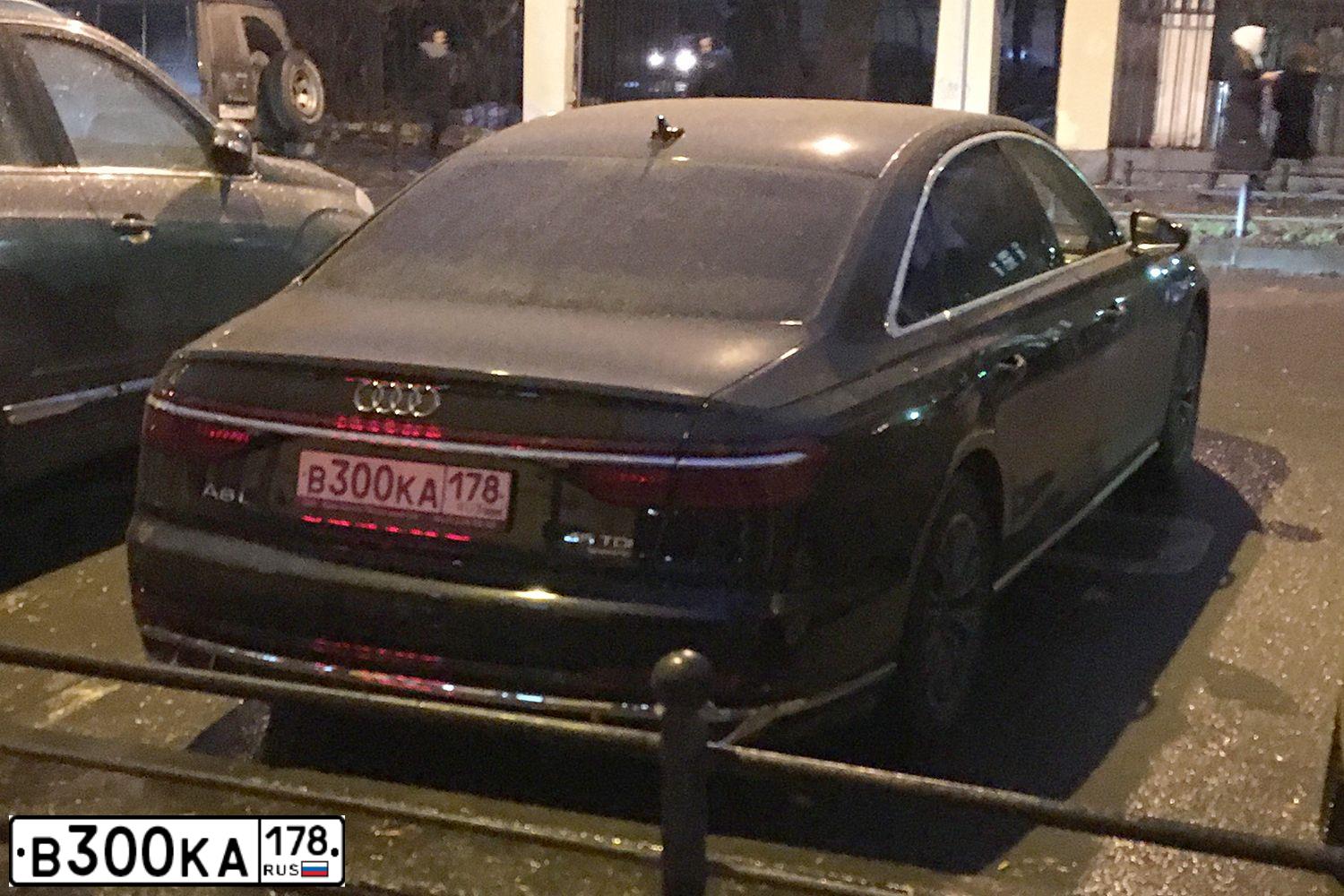 Фото автомобиля AUDI A8, 2011 — госномер В300КА178. Цвет: ЧЕРНЫЙ