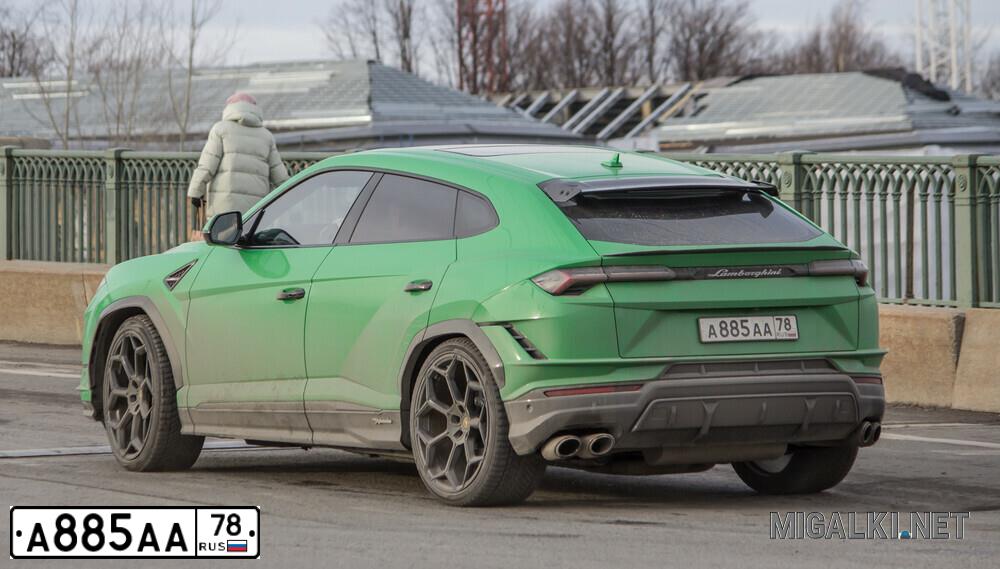 Фото автомобиля AUDI A8, 2013 — госномер А885АА78. Цвет: ЧЕРНЫЙ