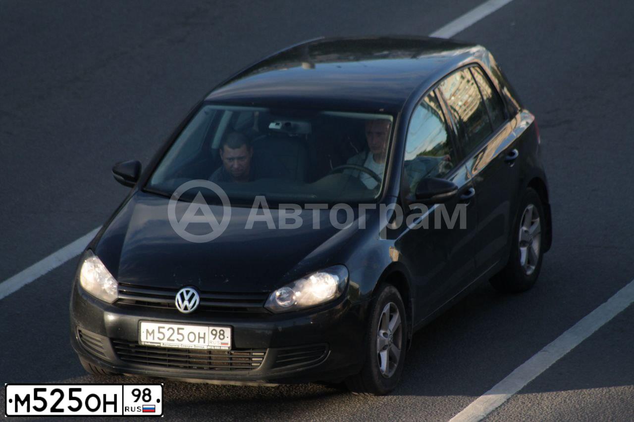 Фото автомобиля VOLKSWAGEN GOLF, 2009 — госномер М525ОН98. Цвет: ЧЕРНЫЙ