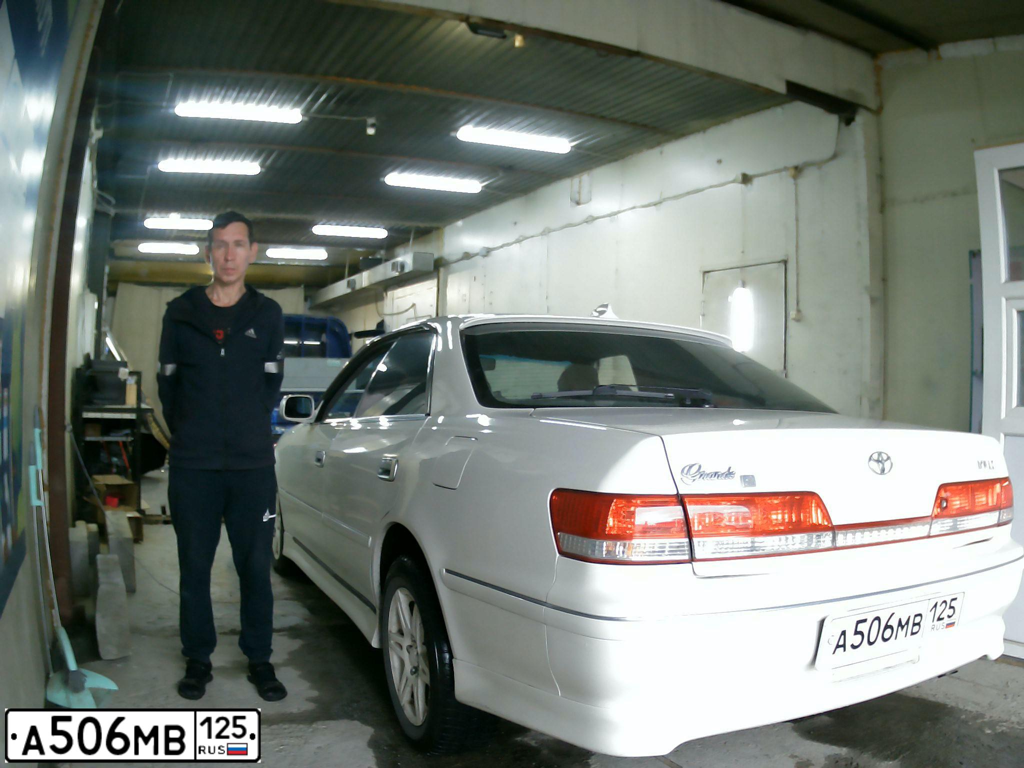 Фото автомобиля TOYOTA MARK II, 1997 — госномер Х809СО125