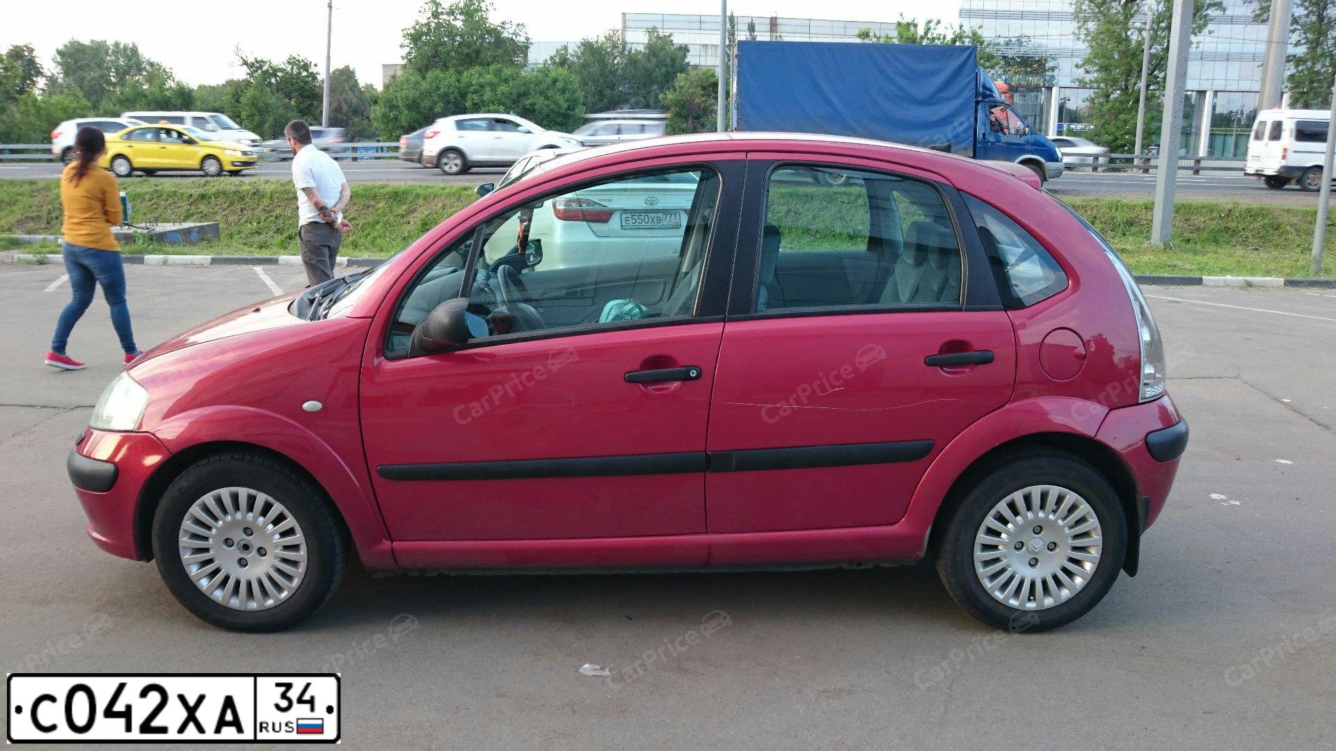 Фото автомобиля CITROEN C3, 2003 — госномер В777МН16. Цвет: Красный