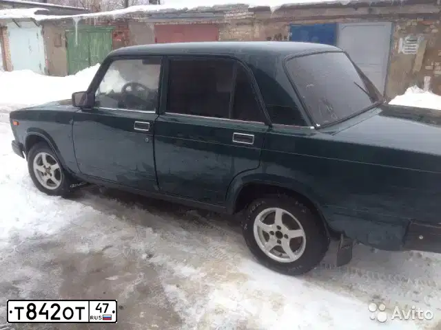 Фото автомобиля LADA 2107, 2007 — госномер Т842ОТ47. Цвет: Темно-зеленый