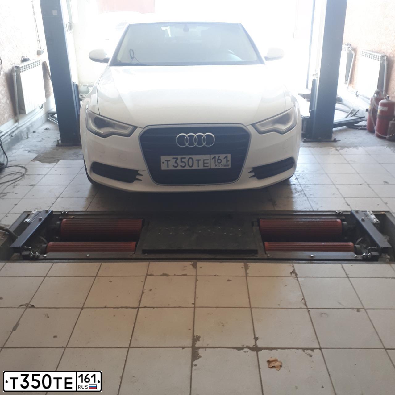 Фото автомобиля AUDI A6, 2013 — госномер Т350ТЕ161. Цвет: Белый