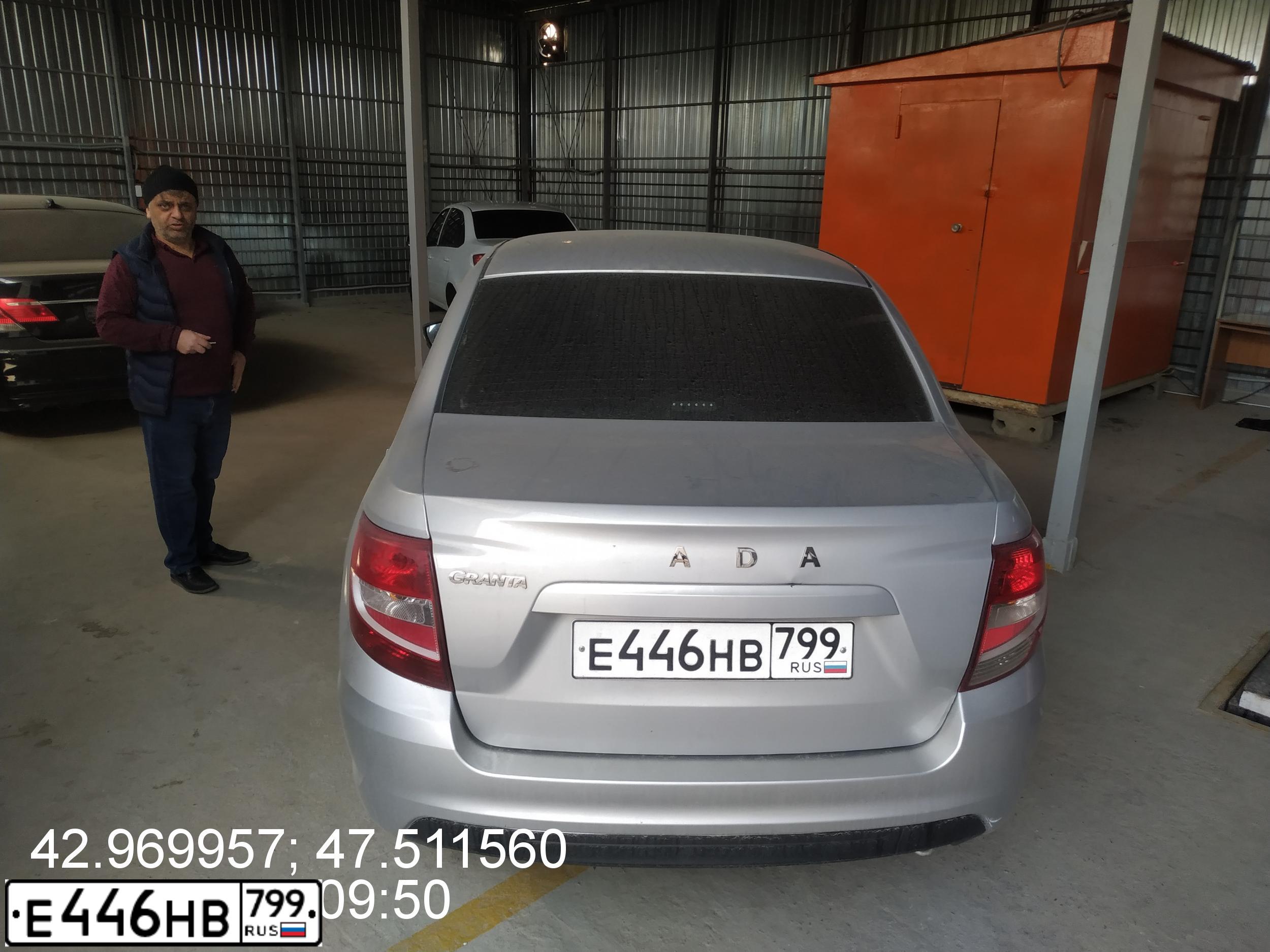 Фото автомобиля LADA 2190 GRANTA, 2018 — госномер Т836КТ05. Цвет: СЕРЕБРИСТЫЙ
