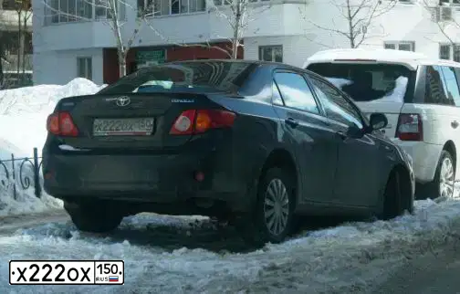 Фото автомобиля TOYOTA COROLLA, 2007 — госномер М613СХ134. Цвет: ЧЕРНЫЙ