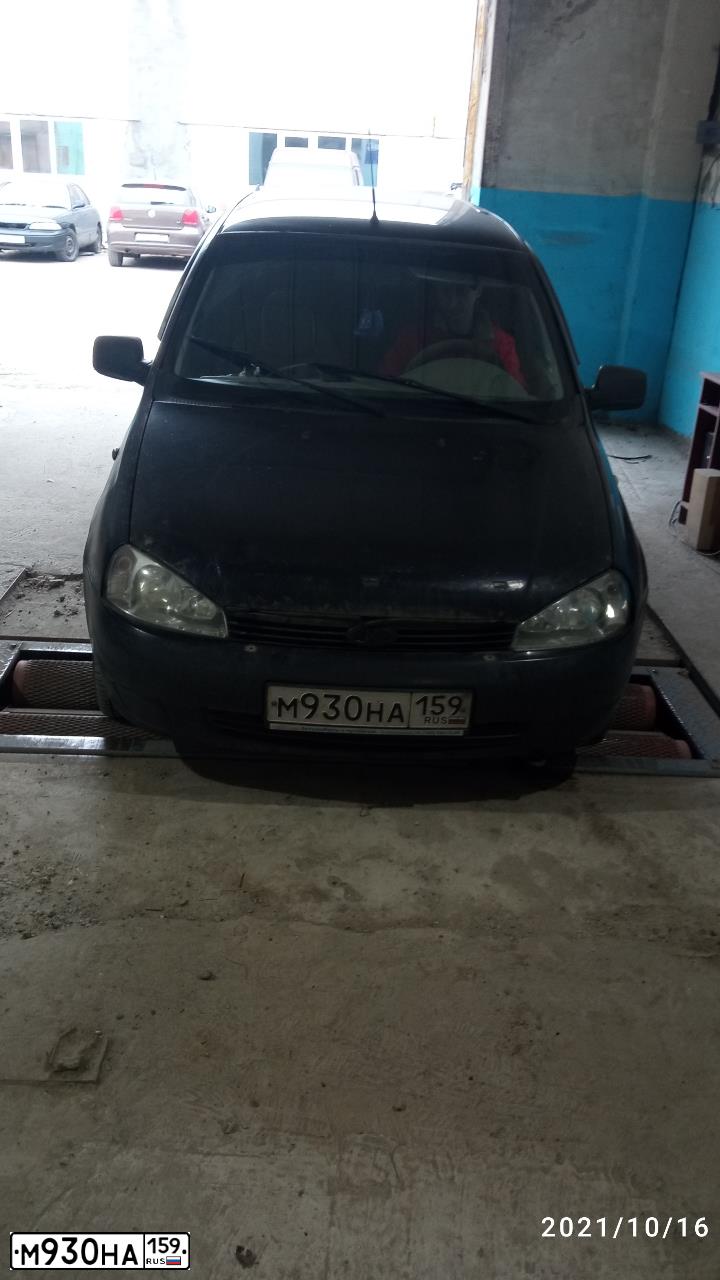 Фото автомобиля LADA 1117 KALINA, 2011 — госномер М930НА159. Цвет: Сине-Черный