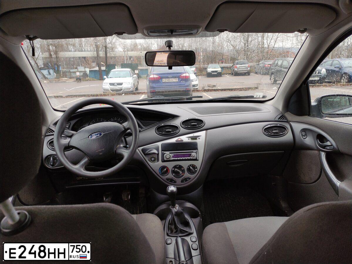 Фото автомобиля FORD FIESTA / ASPIRE, 2016 — госномер Т660МХ790. Цвет: синий