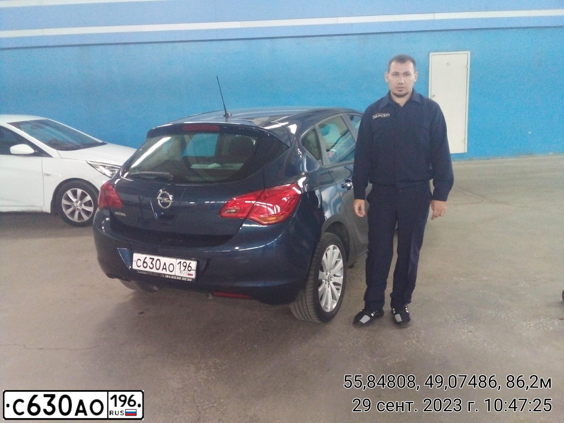 Фото автомобиля OPEL ASTRA, 2010 — госномер С779МЕ716