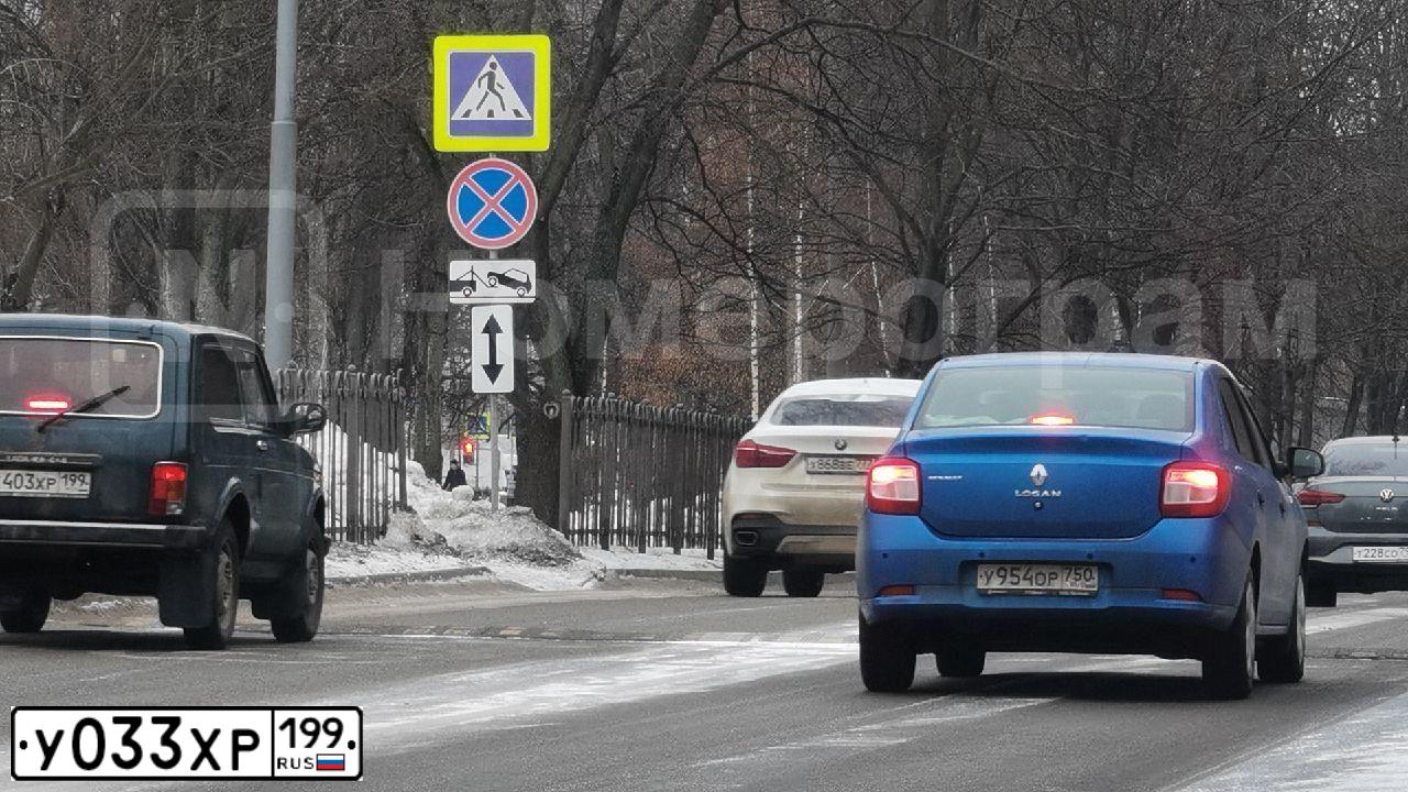 Фото автомобиля TAGAZ SANTA FE CLASSIC, 2010 — госномер У033ХР199. Цвет: СЕРЫЙ ТЕМНЫЙ