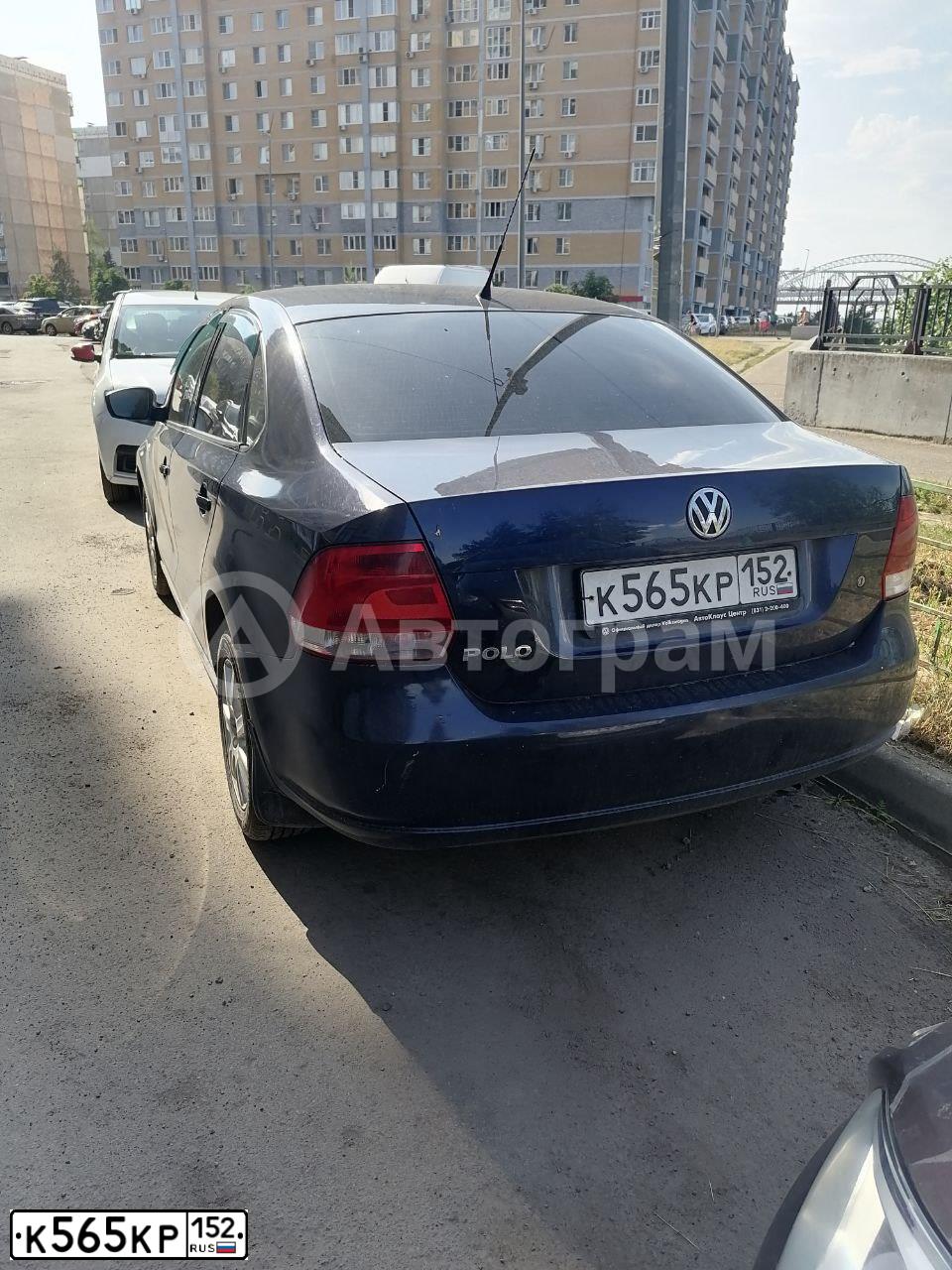 Фото автомобиля VOLKSWAGEN POLO, 2012 — госномер К565КР152. Цвет: Темно-синий