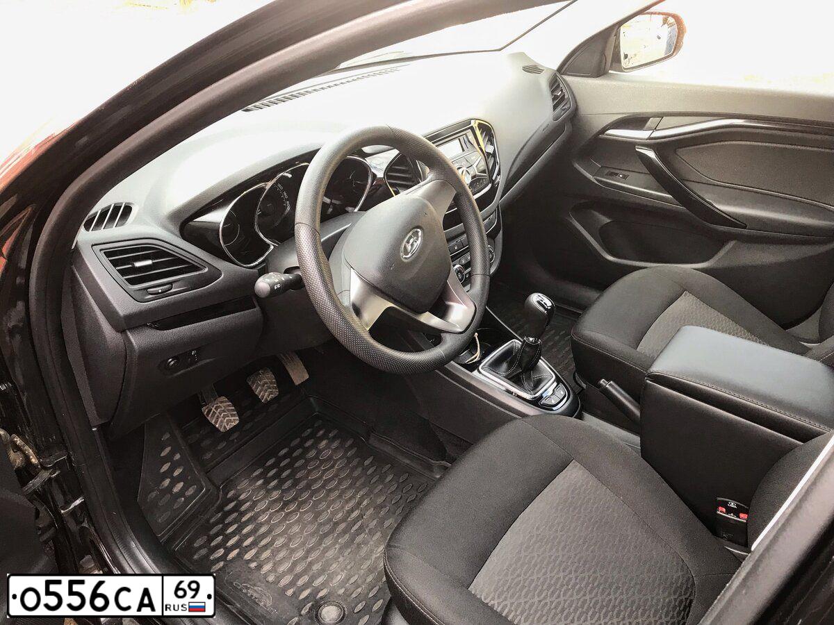 Фото автомобиля LADA VESTA, 2015 — госномер О556СА69. Цвет: ЧЕРНЫЙ