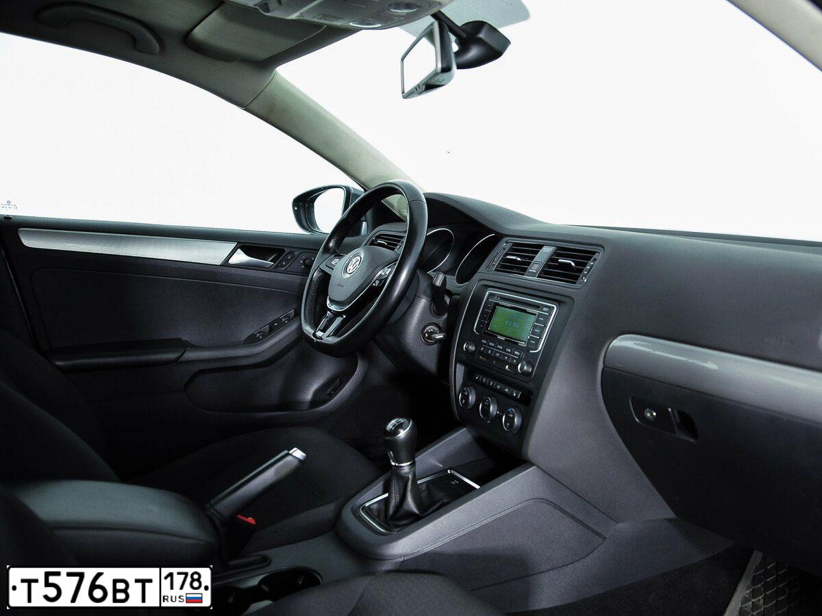 Фото автомобиля VOLKSWAGEN JETTA, 2014 — госномер М520ТО198. Цвет: ТЕМНО-СЕРЫЙ