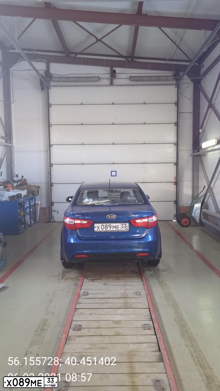 Фото автомобиля KIA RIO, 2012 — госномер Р213МК68. Цвет: синий