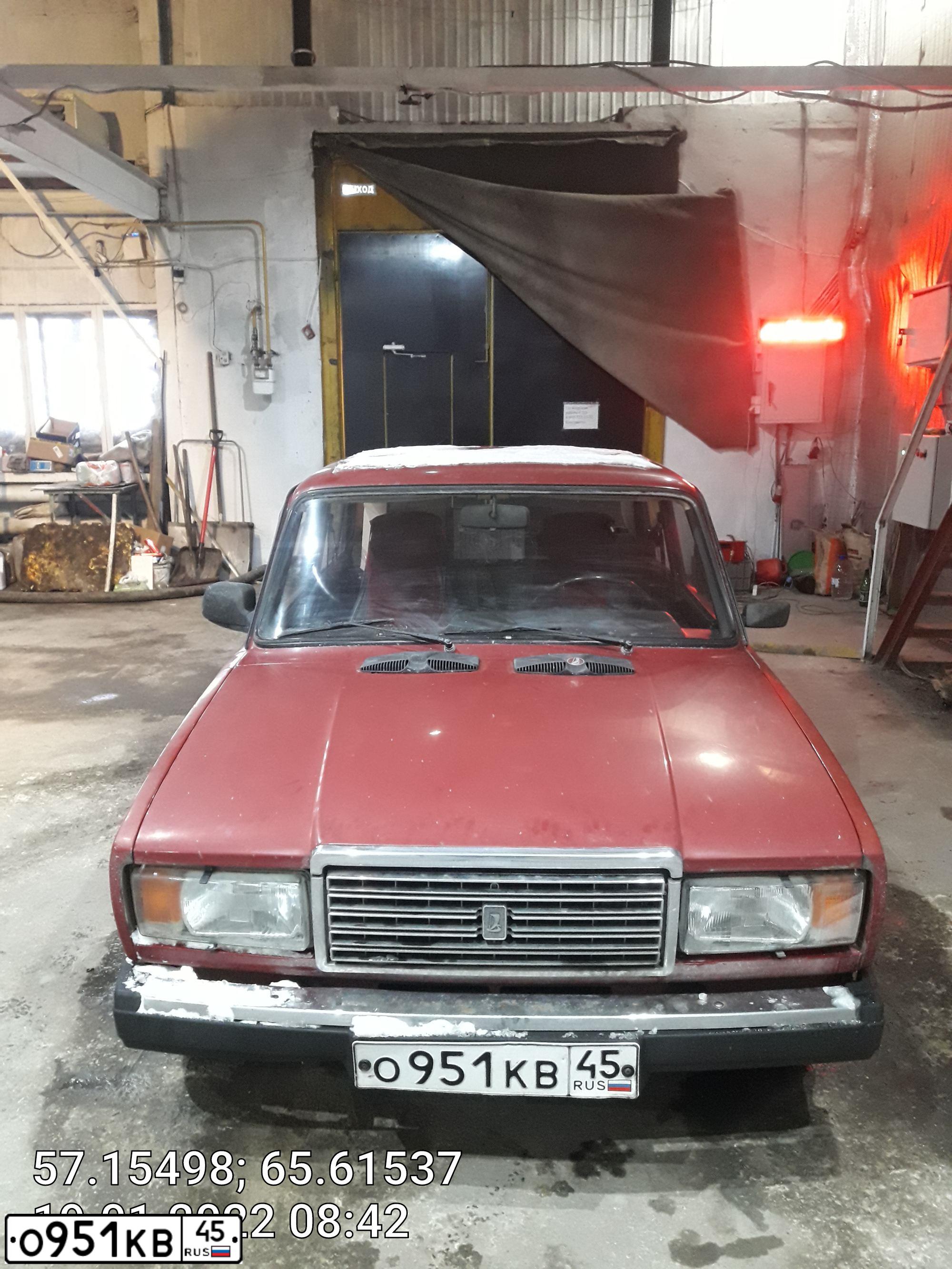 Фото автомобиля LADA 2107, 2000 — госномер Х647НЕ72