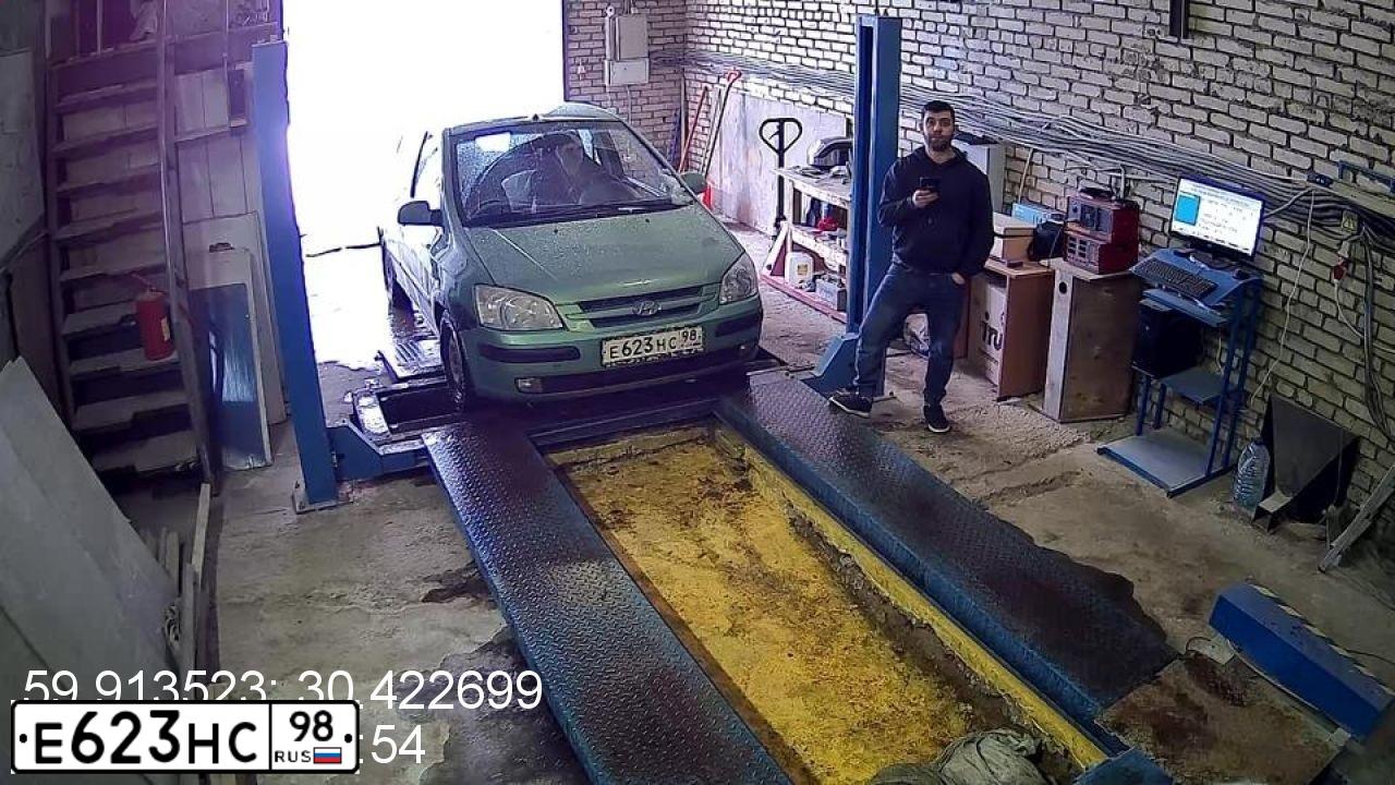 Фото автомобиля HYUNDAI GETZ GLS 1.3, 2005 — госномер Е347НХ51. Цвет: ЗЕЛЕНЫЙ