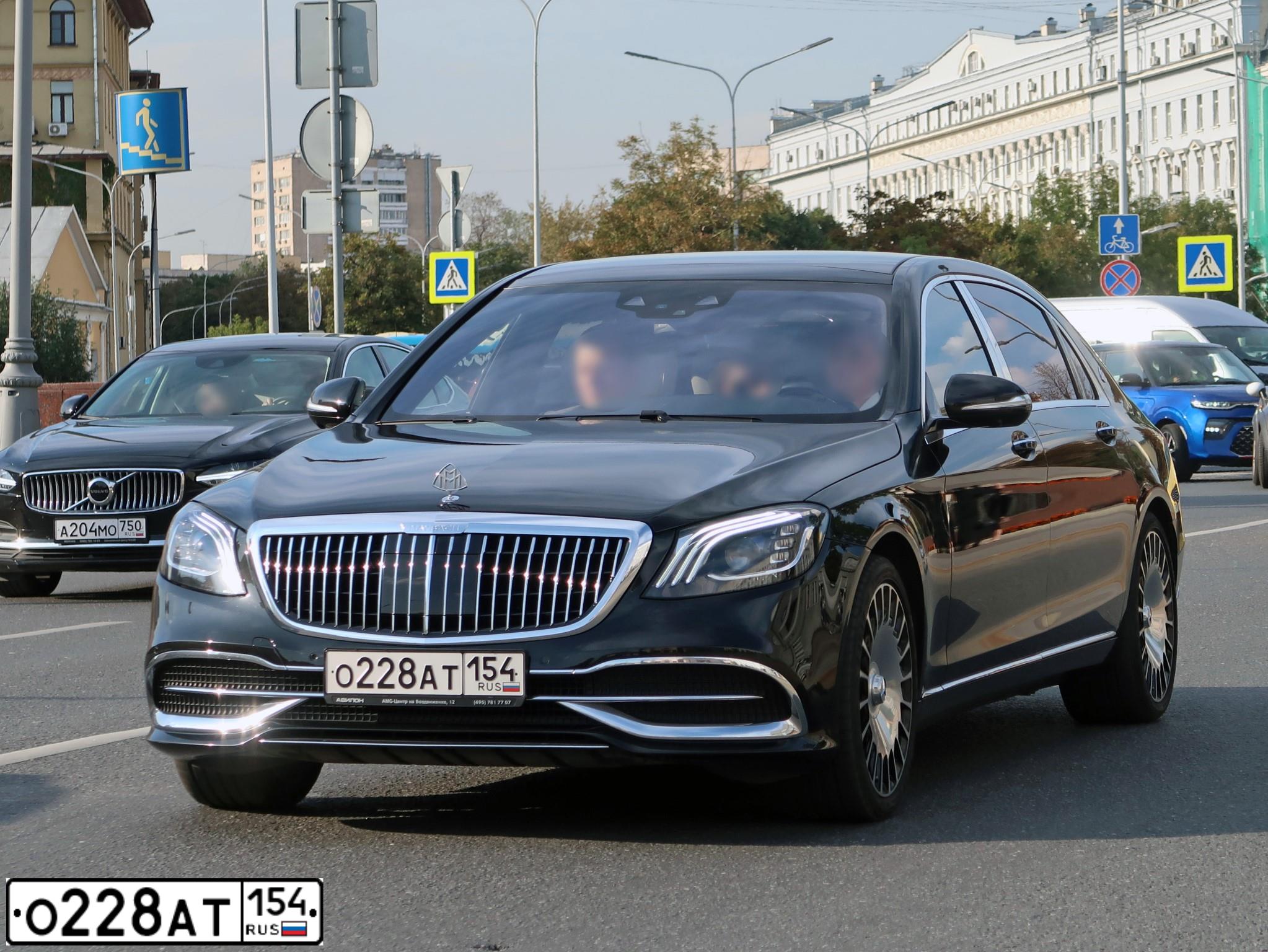 Фото автомобиля MERCEDES S-KLASSE, 2017 — госномер О384АО779. Цвет: ЧЕРНЫЙ