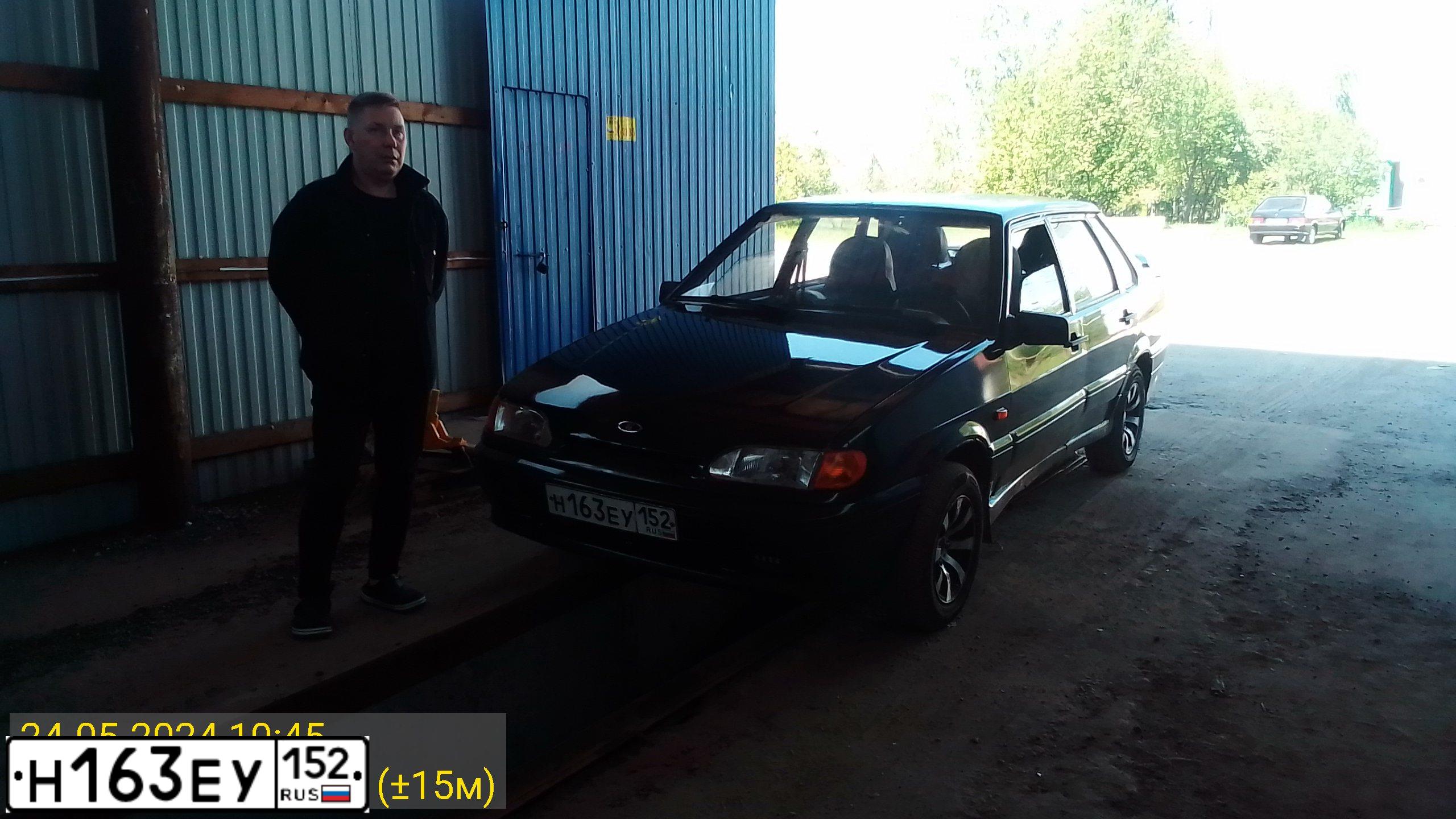 Фото автомобиля LADA 2115 SAMARA, 2007 — госномер Н163ЕУ152. Цвет: ЧЕРНЫЙ