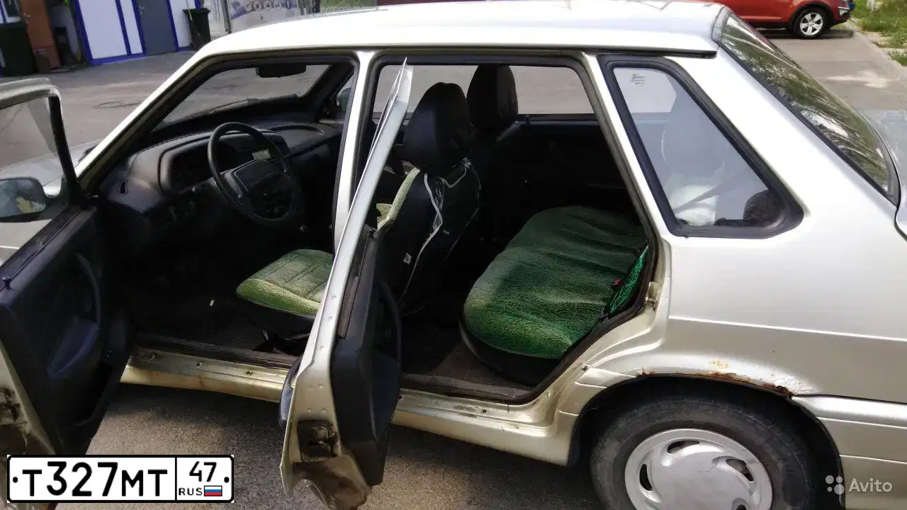 Фото автомобиля LADA 2115 SAMARA, 2006 — госномер А950АС147. Цвет: СЕРЕБРИСТО - БЕЖЕВЫЙ
