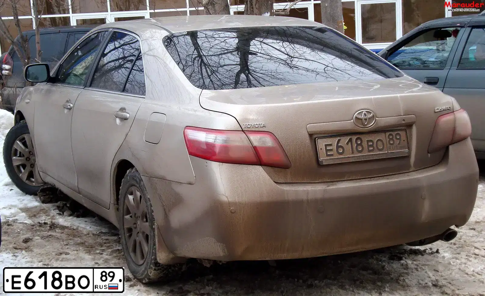 Фото автомобиля TOYOTA CAMRY, 2007 — госномер М744МР702. Цвет: БЕЖЕВЫЙ